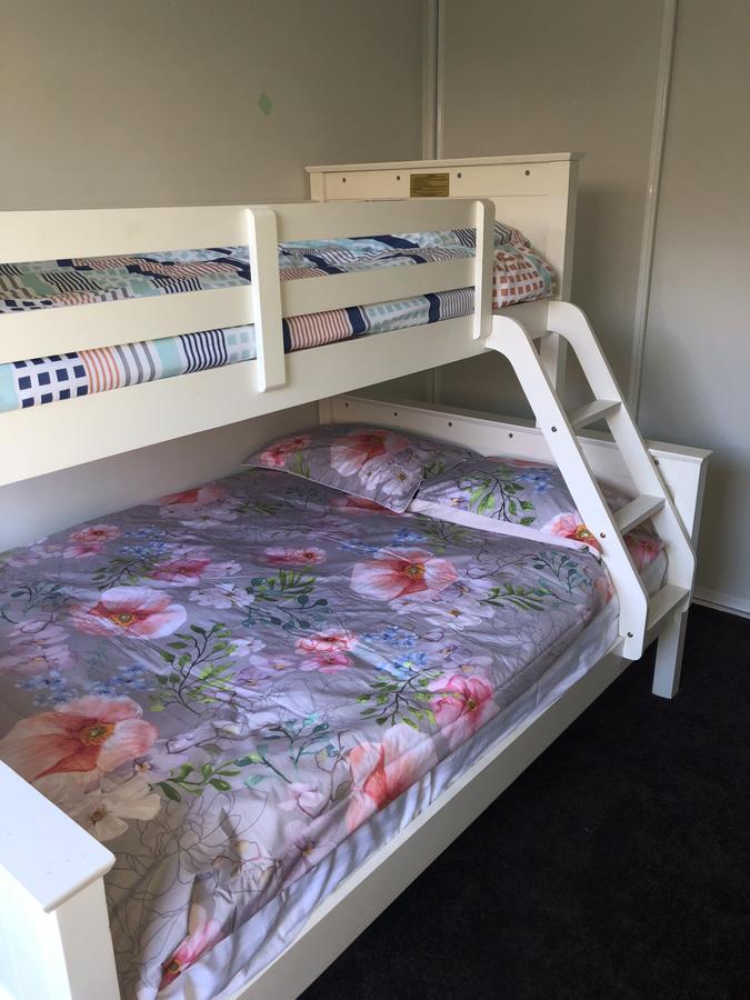 Memorial Holiday Home Christchurch Esterno foto